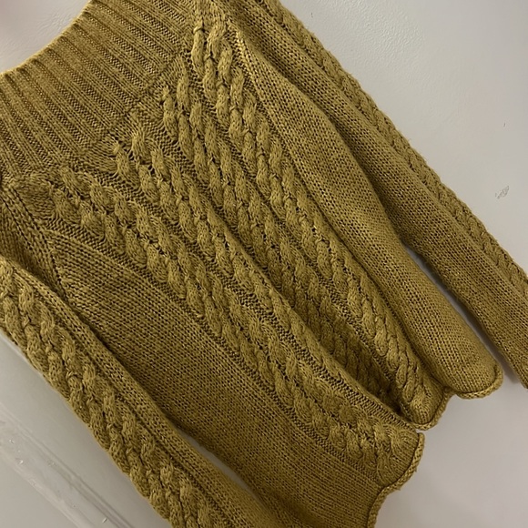 Chunky Knit Sweater - Picture 9 of 9